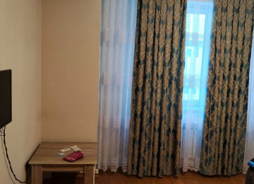 Abşeron rayonu, Xırdalan şəhəri, 9 mərtəbəli binanın 8-ci