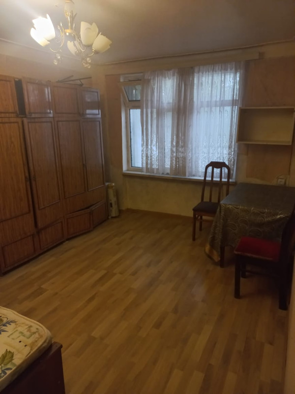 1 otaq menzil kiraye verlir Menzil Xirdalandadir orta temirlidir.Yalniz xanimlara
