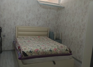 Ev xırdalan şəhəri Heydər Əliyev prospektində yerləşir.