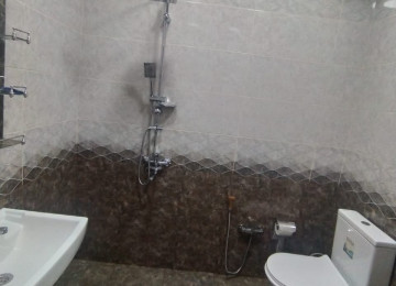 Ev xırdalan şəhəri Heydər Əliyev prospektində yerləşir.