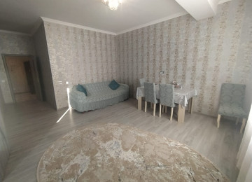 Ev xırdalan şəhəri Heydər Əliyev prospektində yerləşir.