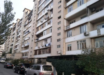 Xətai rayonu 46 son dayanacaqi,ARAZ market,İnqilab