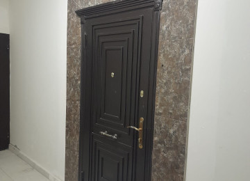 Ev Xırdalanda 10 nömrəli məktəb və Abşeron mərkəzi