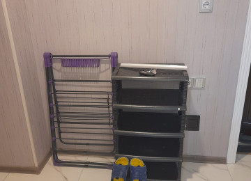 Ev Xırdalanda 10 nömrəli məktəb və Abşeron mərkəzi