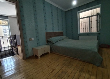 Xlrdalada AAAF PARK terefde olan 3 otaq heyet evi 2