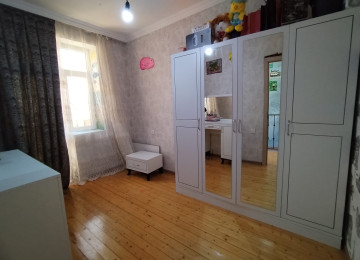 Xlrdalada AAAF PARK terefde olan 3 otaq heyet evi 2