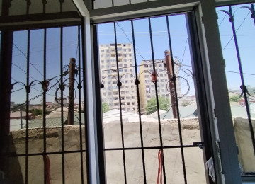 Xlrdalada AAAF PARK Arxasda 3 otaq heyet evi satllr 70 kv