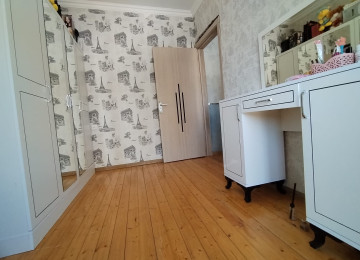 Xlrdalada AAAF PARK Arxasda 3 otaq heyet evi satllr 70 kv