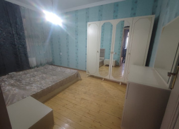 Xlrdalada AAAF PARK Arxasda 3 otaq heyet evi satllr 70 kv