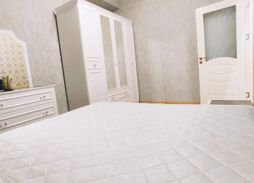 Tecili Tam temirli ve tam mebelleri ile biryerde qanuni 2