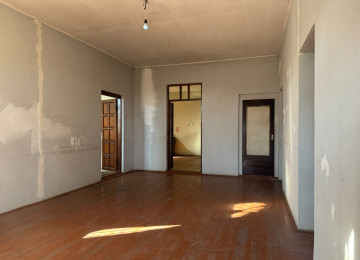 Xlrdalan kurqun yaxlql 4 otaq normal temir 90kv 400 azn