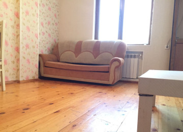 Xlrdalan Tam temirlidir. Her bir sheraiti vardir, daimi