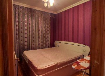 Xlrdalan Tam temirlidir. Her bir sheraiti vardir, daimi