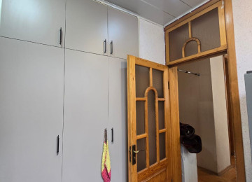 Xlrdalan Merkezde 3 otaq hersarayetnen 80 kv 600 azn