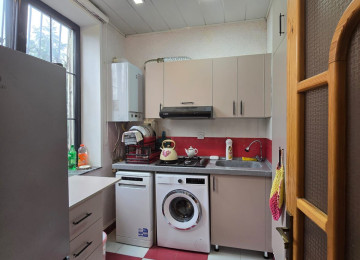 Xlrdalan Merkezde 3 otaq hersarayetnen 80 kv 600 azn