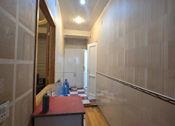 Xlrdalan Merkezde 3 otaq hersarayetnen 80 kv 600 azn