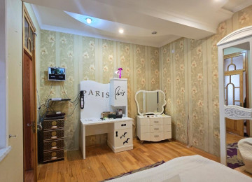 Xlrdalan Merkezde 3 otaq hersarayetnen 80 kv 600 azn