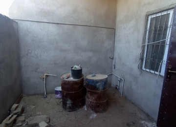 Masazirda 2 otaqli 65 kv 1 mertebeli temirli marşruta 50