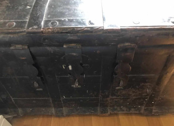 Qedimi Sandiq Olcusu 105-61 sm Qiymet 300 azn