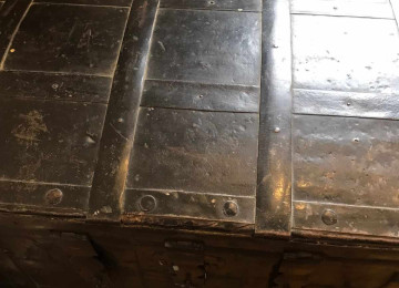 Qedimi Sandiq Olcusu 105-61 sm Qiymet 300 azn