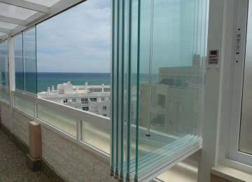 Altek şirkəti olaraq müştərilərimizə hər cür şüşələnmə