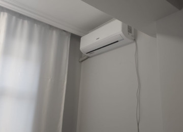 Tam təmirli, yeni mebellərlə təchiz olunub, suyu, işığı,