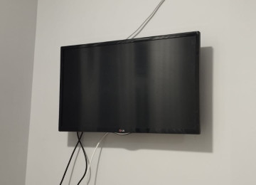 Tam təmirli, yeni mebellərlə təchiz olunub, suyu, işığı,