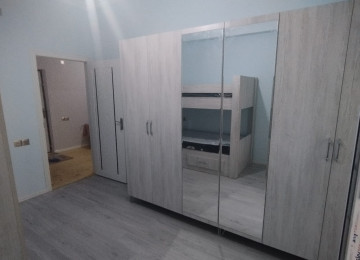 Tam təmirli, yeni mebellərlə təchiz olunub, suyu, işığı,