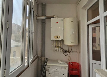 Xlrdalan teze bazar ve kohne bazara yaxln olan 3 otaq