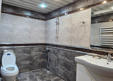 Xlrdalan teze bazar ve kohne bazara yaxln olan 3 otaq