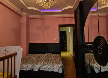 Xlrdalan teze bazar ve kohne bazara yaxln olan 3 otaq