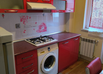 Təmirli ev kirayə verilir. Xırdalanın mərkəzində,Kristal