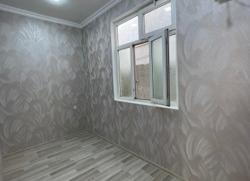 Ev Xırdalanda AAAF parkın yanında yerləşir.5Nömrəli