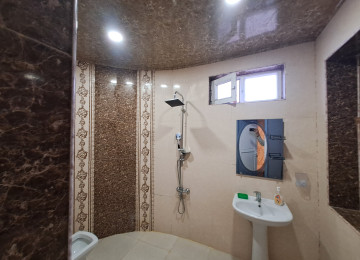 Naxçıvan şəhərin tam mərkəzində 3 otaqlı əla təmirli evi