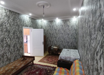 119 saylı avtobusun son dayanacağına yaxın. Həm evin, həm