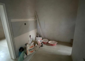 Tecili satilir xirdalan kruquna yaxin 3 otaq heyet evi 60