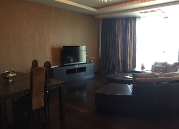 В центре города на против Порт Баку в здание АЗИНКО в