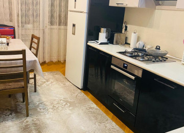 Xlrdalan Merkezde tecli menzil kiraye verlir 2 otaq 85kv