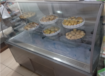 Şirniyat üçün soyuducu vitrini.2 ay istifade