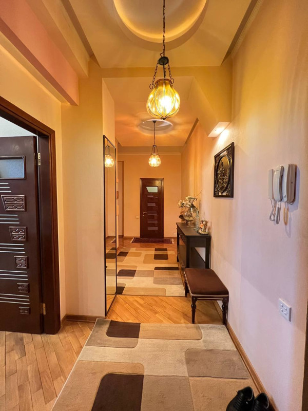 Nəsimi r-nu Rəşid Behbudov küçəsində 28 may mst 2-ci