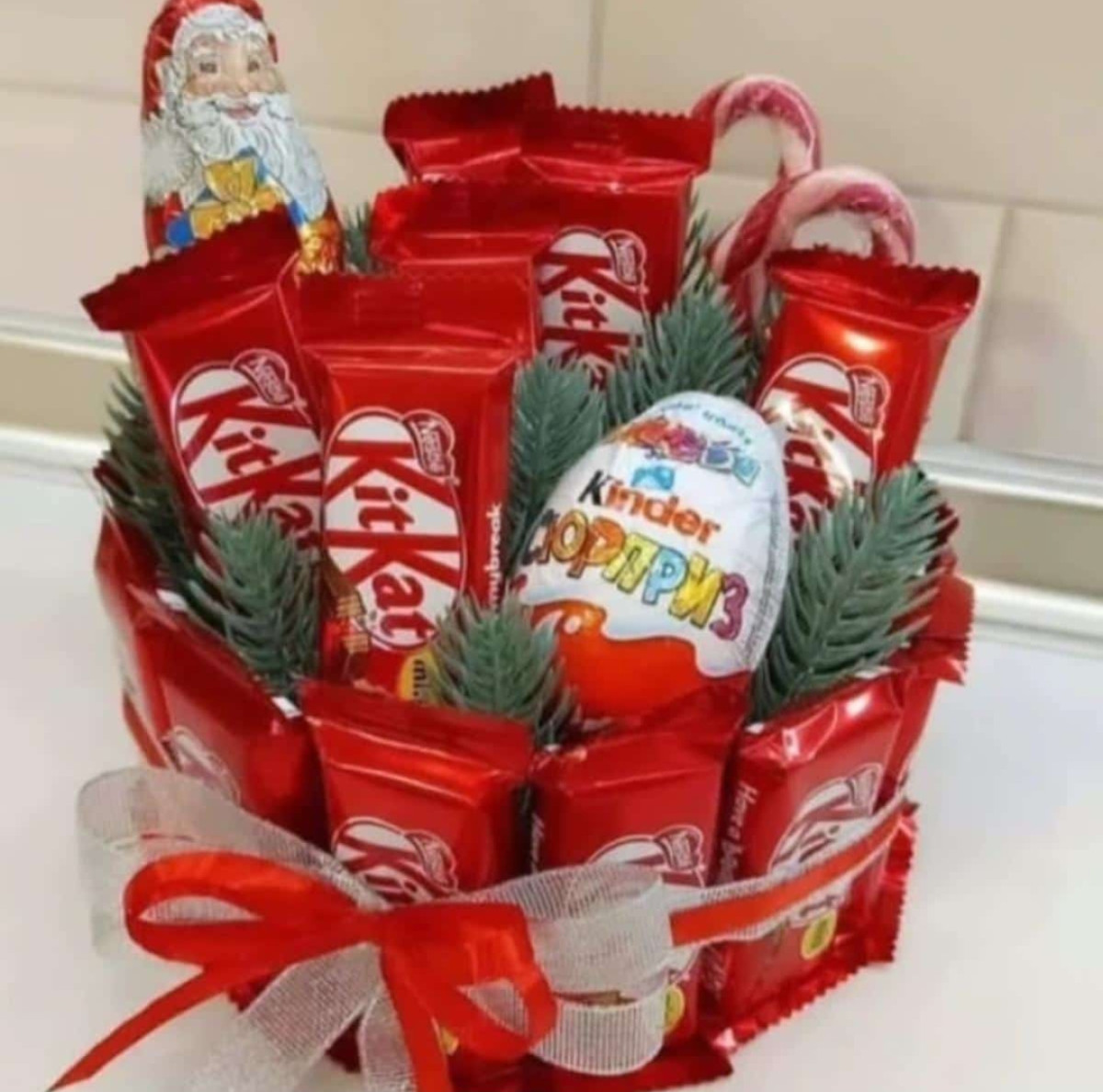 Yeni il hediyyeleri sifarisle hazirlanir.Sifarisler en