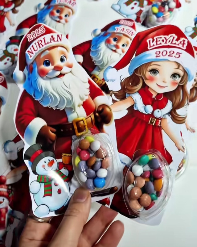 Yeni il tebrik kartlari sifarisle hazirlanir.Sifarisler en