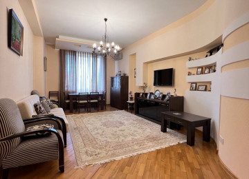 Nəsimi r-nu Rəşid Behbudov küçəsində 28 may mst 2-ci