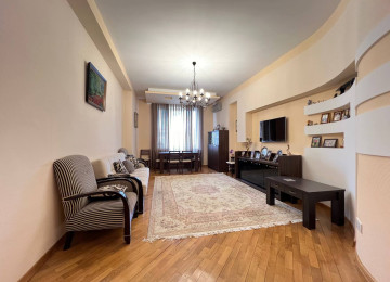 Nəsimi r-nu Rəşid Behbudov küçəsində 28 may mst 2-ci