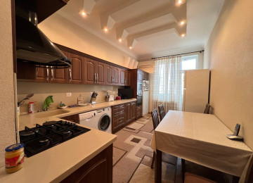 Nəsimi r-nu Rəşid Behbudov küçəsində 28 may mst 2-ci