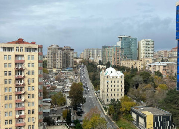 Nəsimi r-nu Rəşid Behbudov küçəsində 28 may mst 2-ci