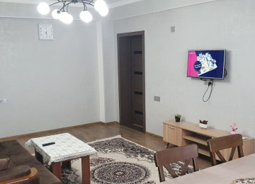 Ev Ayleli adama verilir Super tem Xlrdalada At heykerin