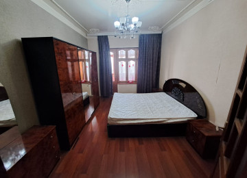 Mənzil Xırdalan şəhəri Köhnə bazarın yanında 28-ci