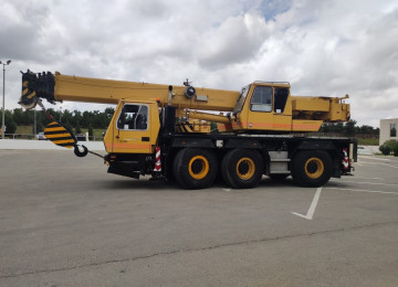 Avtokran "GROVE GMK3050" 50 Tonluq. Oxun uzunluğu 39 m.