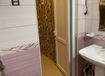 Riyat ticaret merkezin yaxlql 1 otaq 2 ye olmus tam temirli